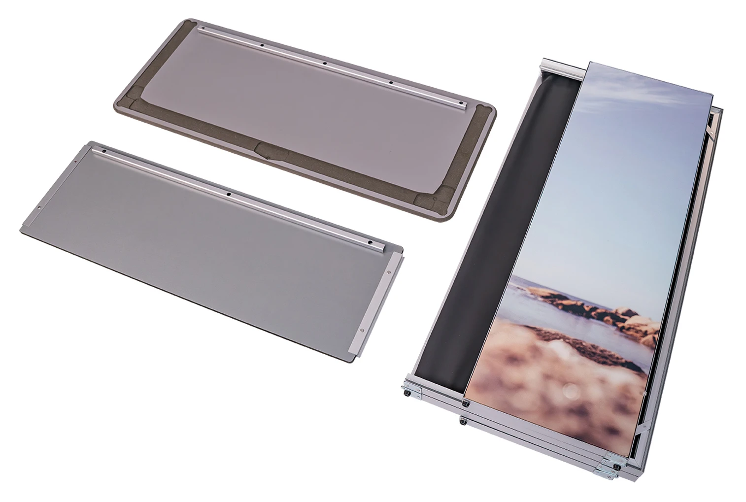 Zusammengeklappter und entfalteter Roll-up-Displayhalter