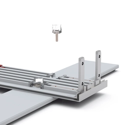 Schlittenführung mit Schraubmechanismus auf Schiene